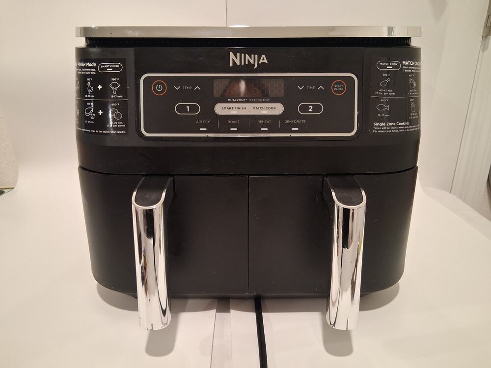 Ninja Foodi DZ100 4-in-1 8-Qt 2-Basket Air Fryer DualZone - New Open Box